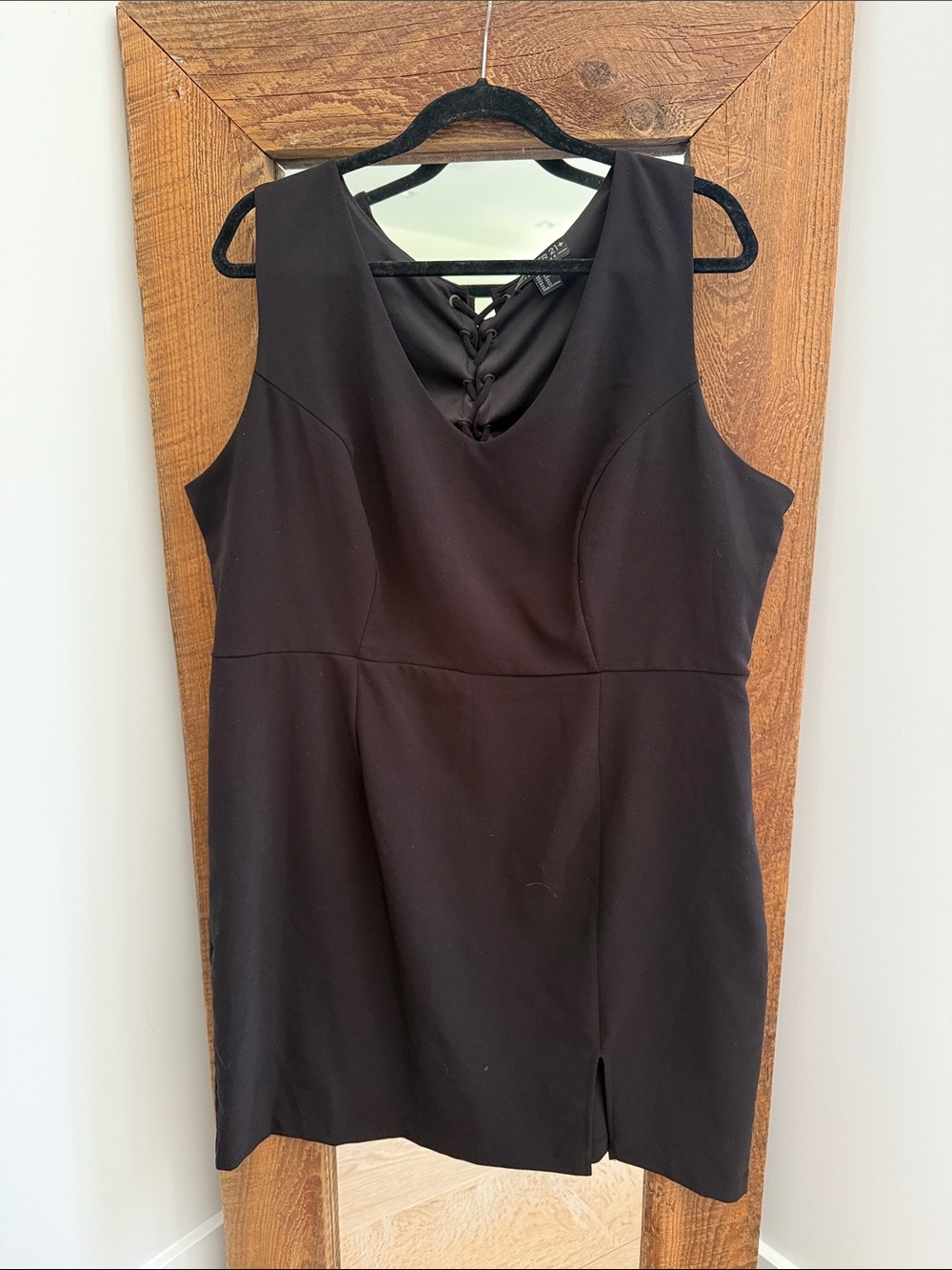Black Sleeveless V-Neck Dress with Back Lace-Up